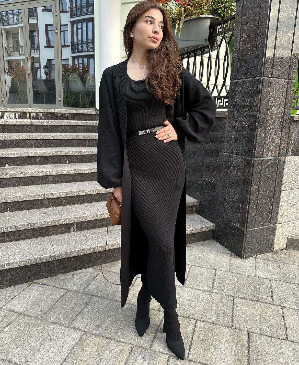 Robe et Cardigan Élégant